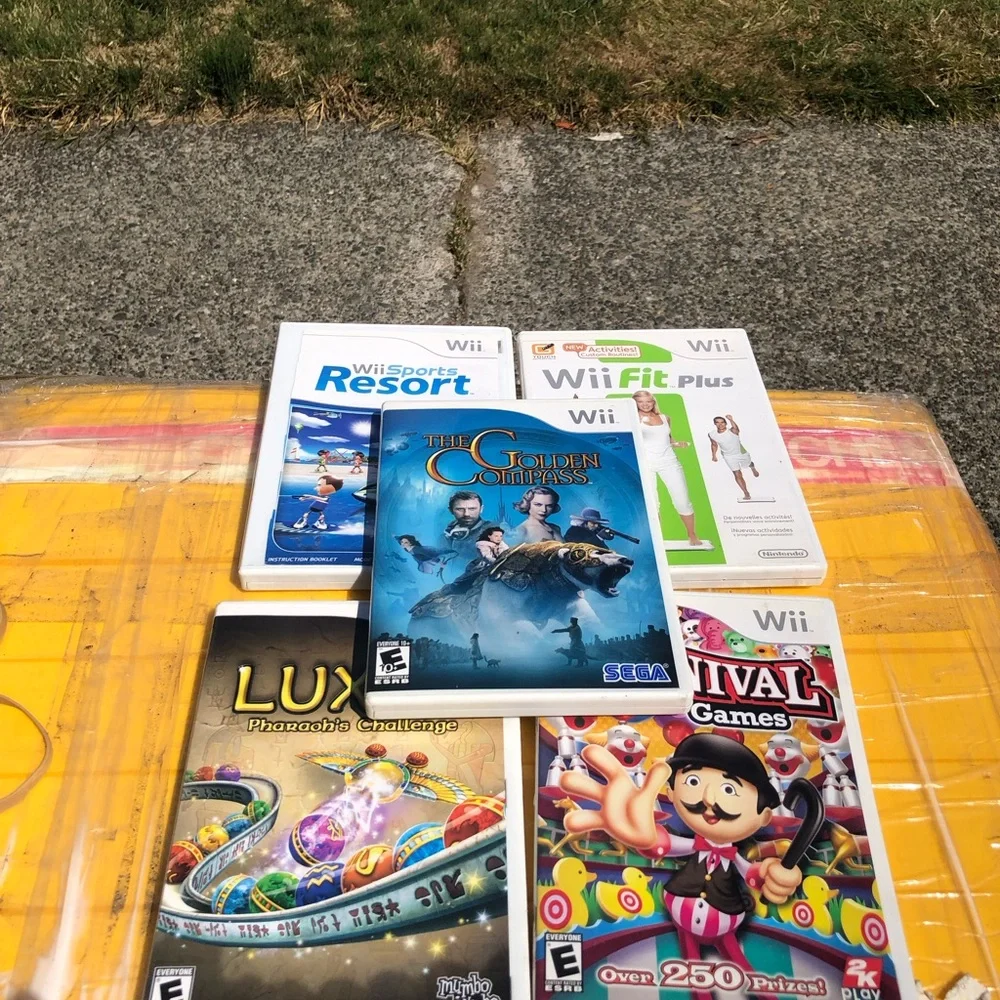 Lots of 5 WII Carnival Games & Wii Game Bundle - Colorful Covers (Multicolor)